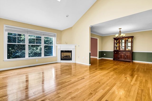 8 Paxton Ct 8, Grafton, MA 01536