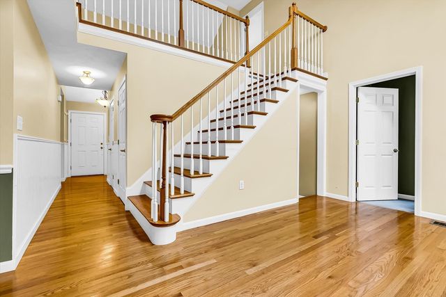 8 Paxton Ct 8, Grafton, MA 01536