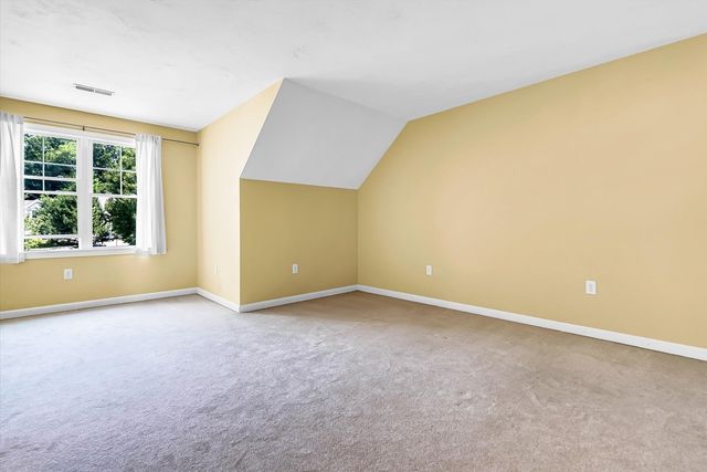 8 Paxton Ct 8, Grafton, MA 01536