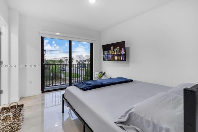 14502 SW 260th St, Homestead, FL 33032