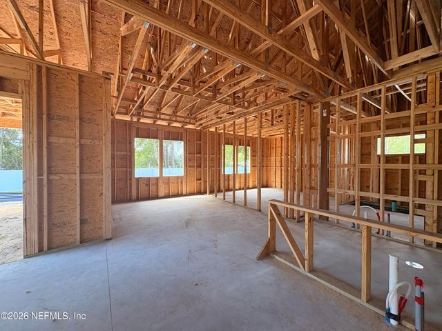 77 CRES SHRS Road, St. Augustine, FL 32086