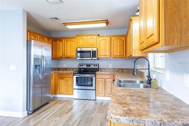 705 SE TOWNHOMES BOULEVARD, Lake Butler, FL 32054