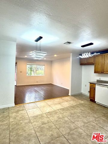 8839 Tilden Avenue, Los Angeles, CA 91402