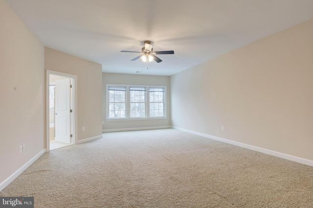 42607 OFFENHAM TER, Chantilly, VA 20152