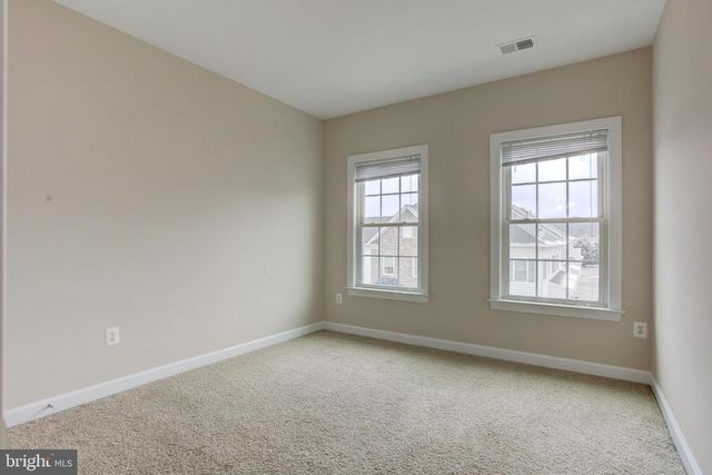 42607 OFFENHAM TER, Chantilly, VA 20152