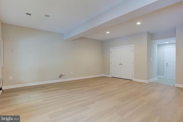 42607 OFFENHAM TER, Chantilly, VA 20152