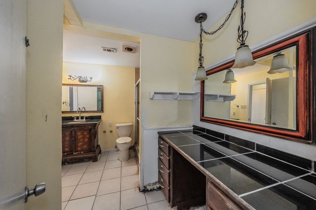 5709 Ranchogrande Drive, Arlington, TX 76017