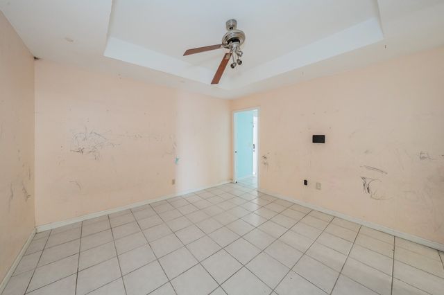 5709 Ranchogrande Drive, Arlington, TX 76017