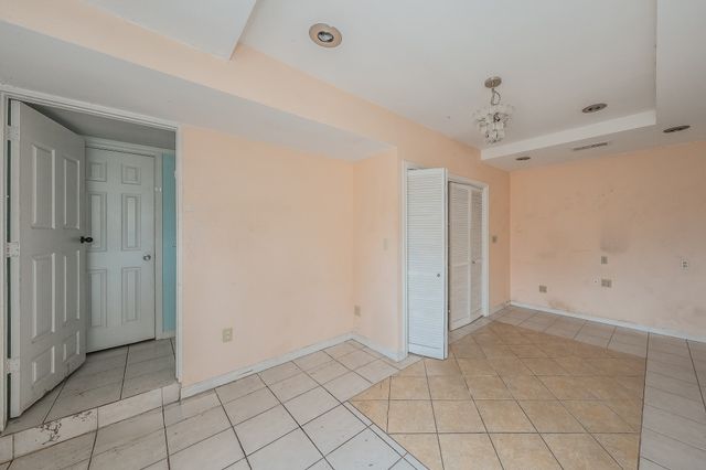 5709 Ranchogrande Drive, Arlington, TX 76017