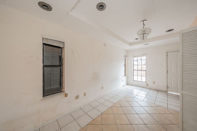 5709 Ranchogrande Drive, Arlington, TX 76017