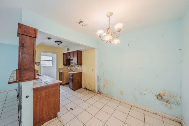 5709 Ranchogrande Drive, Arlington, TX 76017