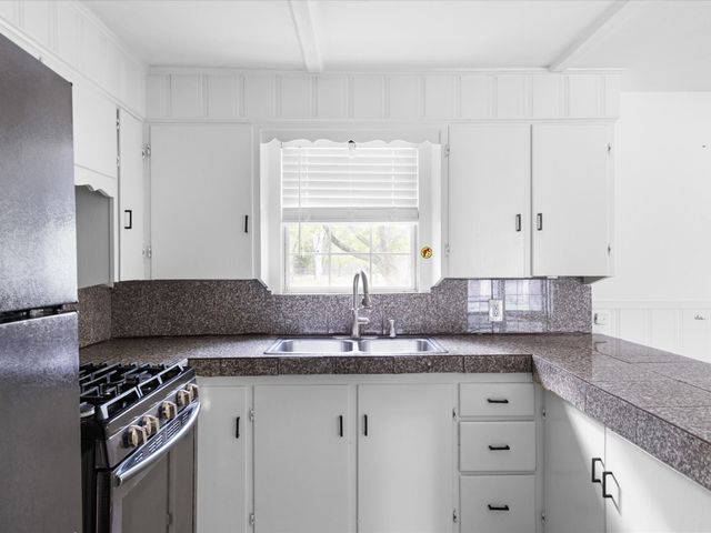 3239 Bewley Street, Haltom City, TX 76117