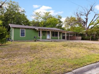 3239 Bewley Street, Haltom City, TX 76117
