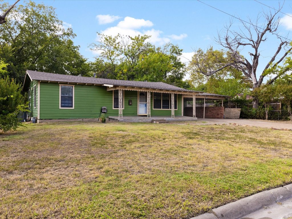 3239 Bewley Street, Haltom City, TX 76117