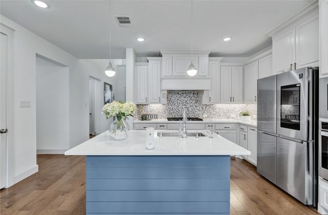 9694 Brackenfield Lane, Frisco, TX 75035