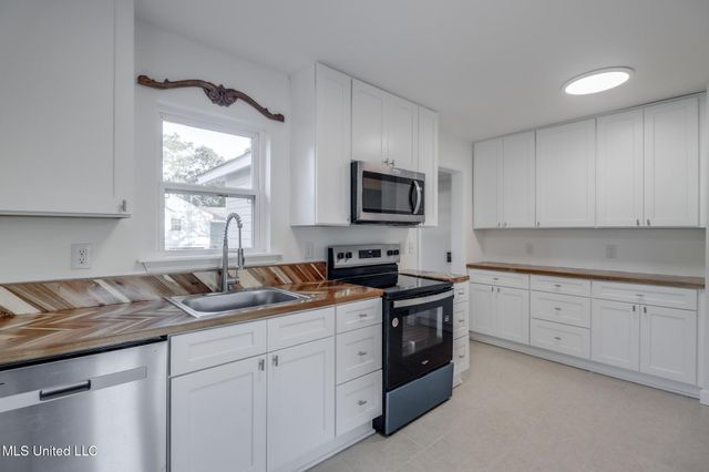 910 22nd Street, Gulfport, MS 39501