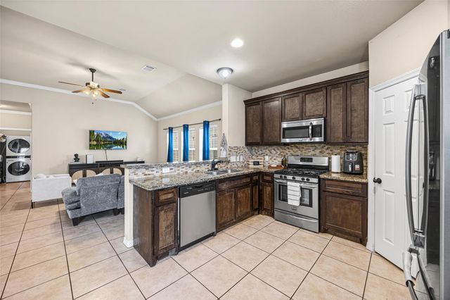12007 Northpointe Meadows Drive, Tomball, TX 77377