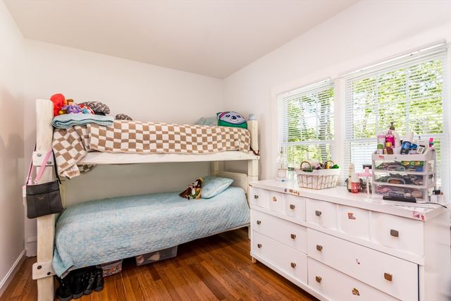 490 Forest Rd, Yarmouth, MA 02673