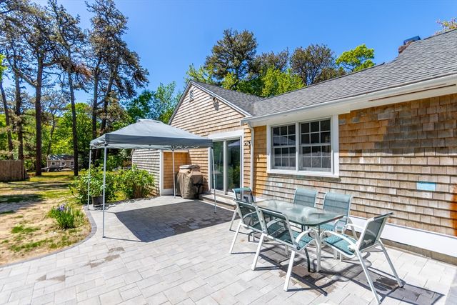490 Forest Rd, Yarmouth, MA 02673