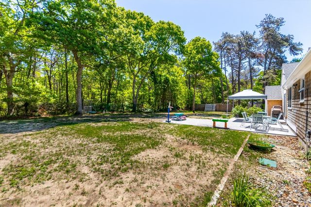 490 Forest Rd, Yarmouth, MA 02673