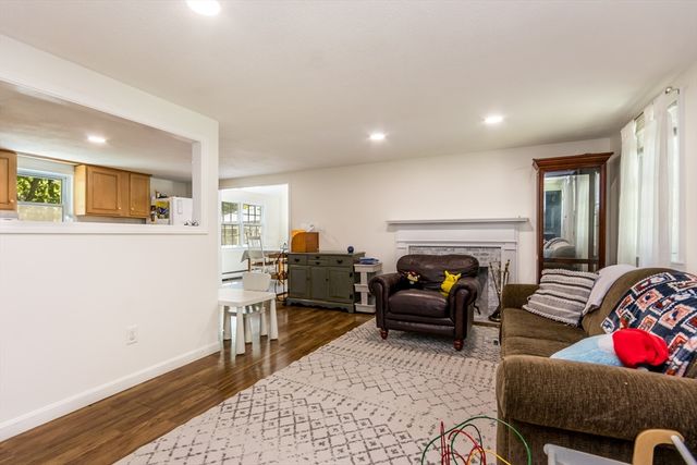 490 Forest Rd, Yarmouth, MA 02673