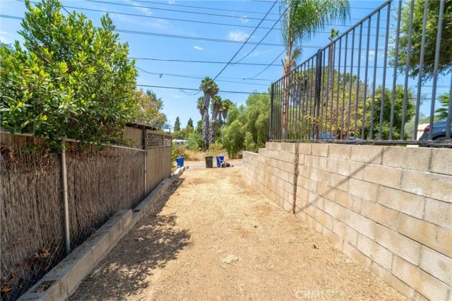 1311 E Mission, Fallbrook, CA 92028