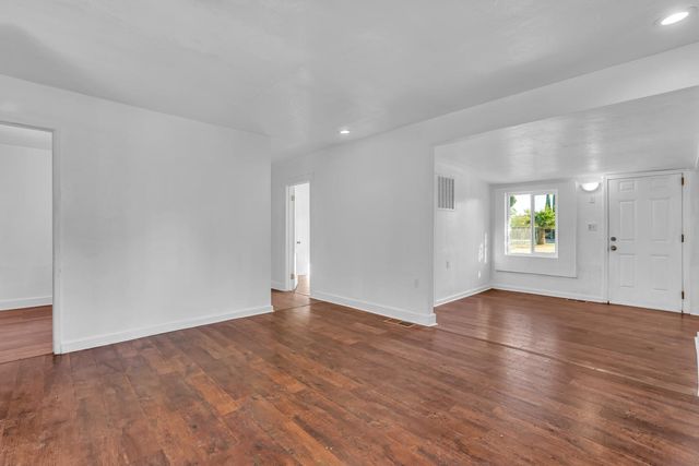 710 S G Street, Madera, CA 93637