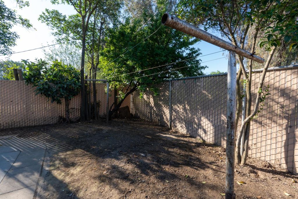 Image 21 of property listing at 710 S G Street, Madera, CA 93637