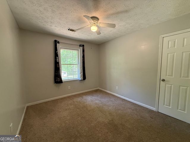 109 S Crossroad, Lagrange, GA 30240