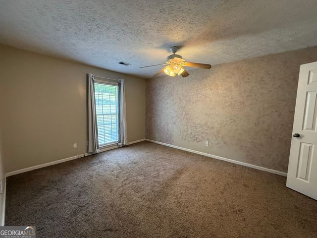109 S Crossroad, Lagrange, GA 30240