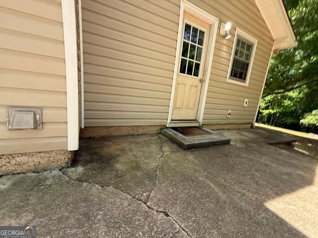 109 S Crossroad, Lagrange, GA 30240