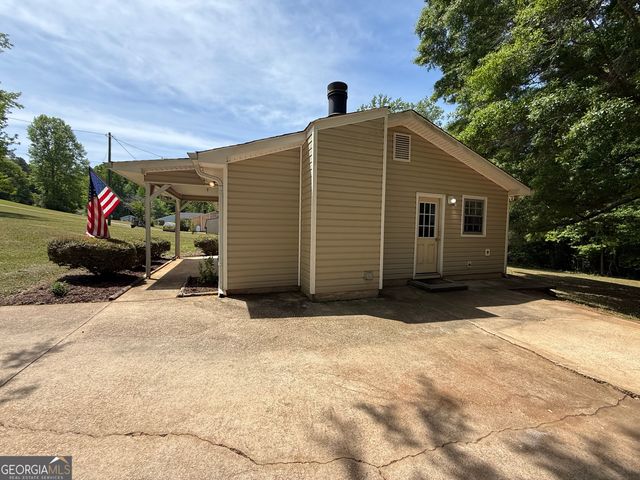 109 S Crossroad, Lagrange, GA 30240