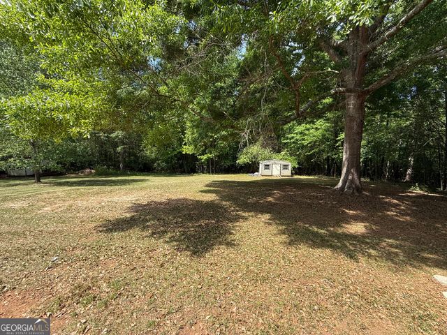 109 S Crossroad, Lagrange, GA 30240