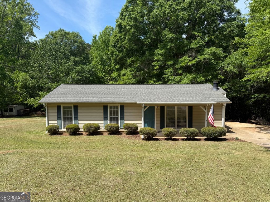 109 S Crossroad, Lagrange, GA 30240