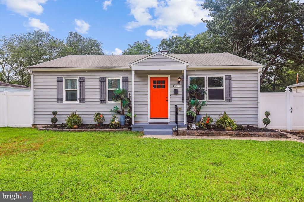 2513 LAKEHURST AVE, District Heights, MD 20747