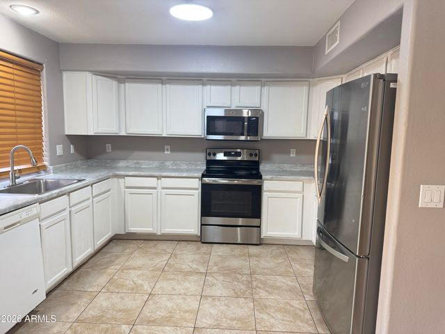 12741 W DESERT FLOWER Road, Avondale, AZ 85392