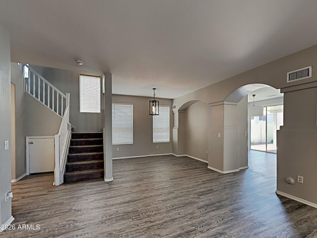 6070 N FLORENCE Avenue, Litchfield Park, AZ 85340
