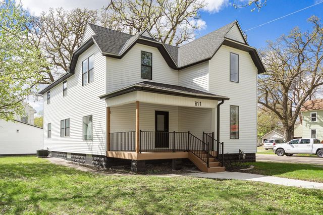 611 3rd Street NW, Austin, MN 55912
