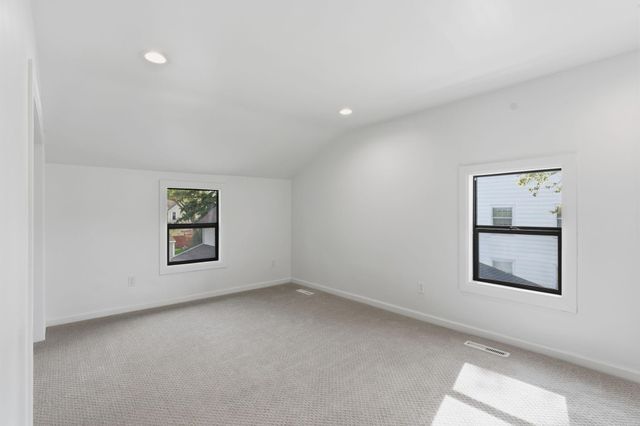 611 3rd Street NW, Austin, MN 55912