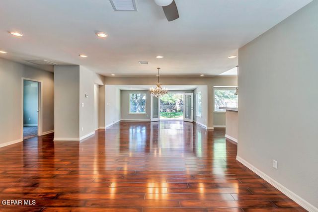 9208 SHAVER Drive, El Paso, TX 79925