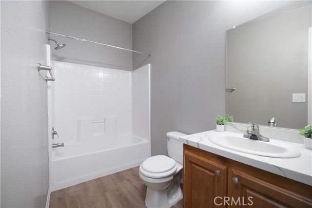 1456 E Philadelphia 24, Ontario, CA 91761