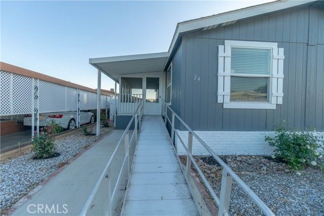 1456 E Philadelphia 24, Ontario, CA 91761