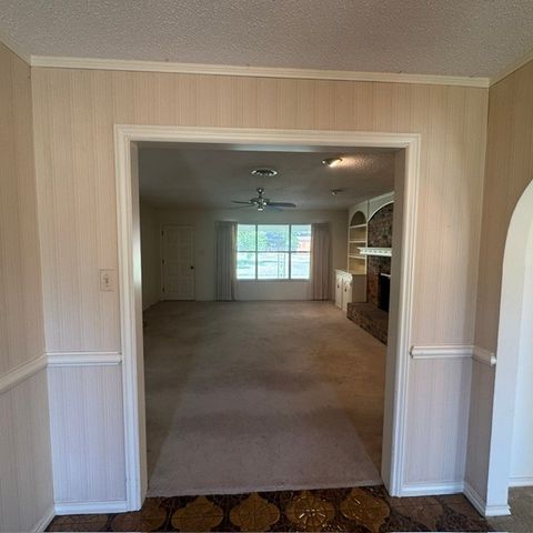 1210 W Westhill Drive, Cleburne, TX 76033