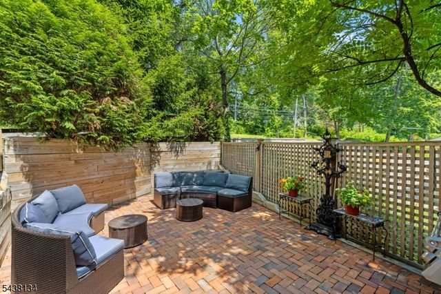 731 Long Hill Rd, Long Hill Twp., NJ 07933