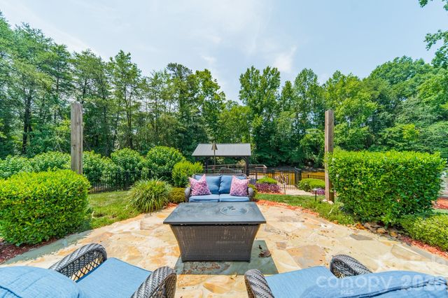 19533 Bustle Road, Cornelius, NC 28031