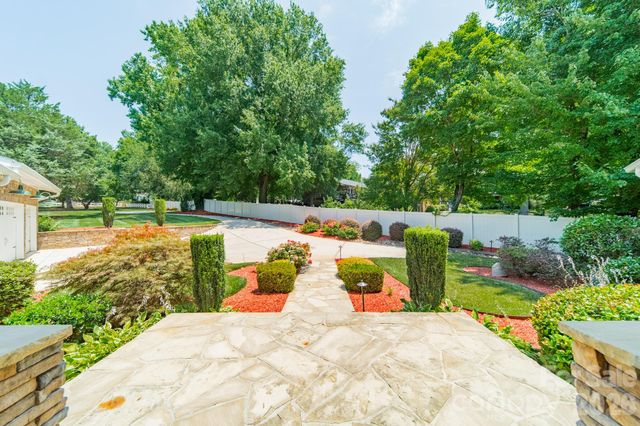 19533 Bustle Road, Cornelius, NC 28031