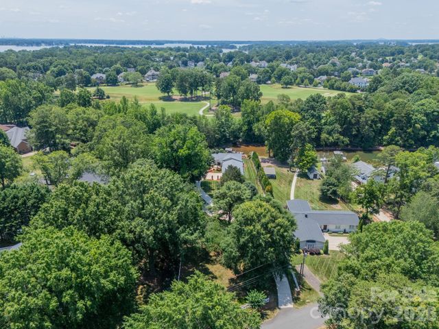 19533 Bustle Road, Cornelius, NC 28031
