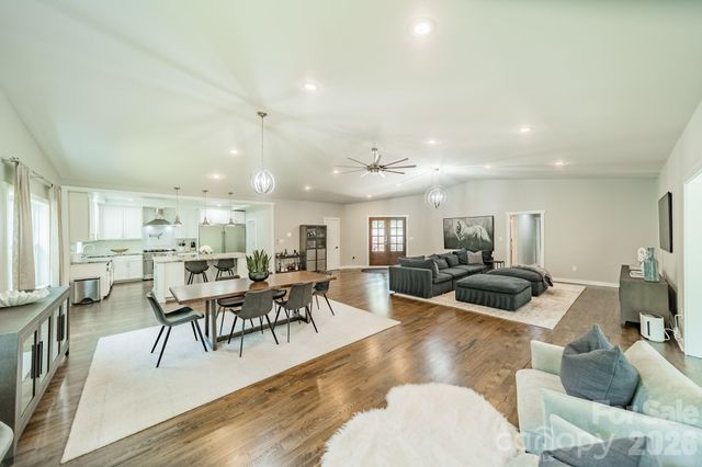 19533 Bustle Road, Cornelius, NC 28031