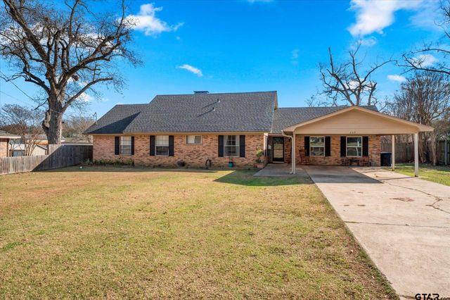 337 Daingerfield, Pittsburg, TX 75686