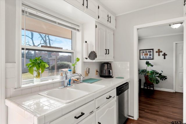 337 Daingerfield, Pittsburg, TX 75686